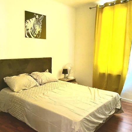 Appartement Quartier Populaire A Perpignan Luaran gambar